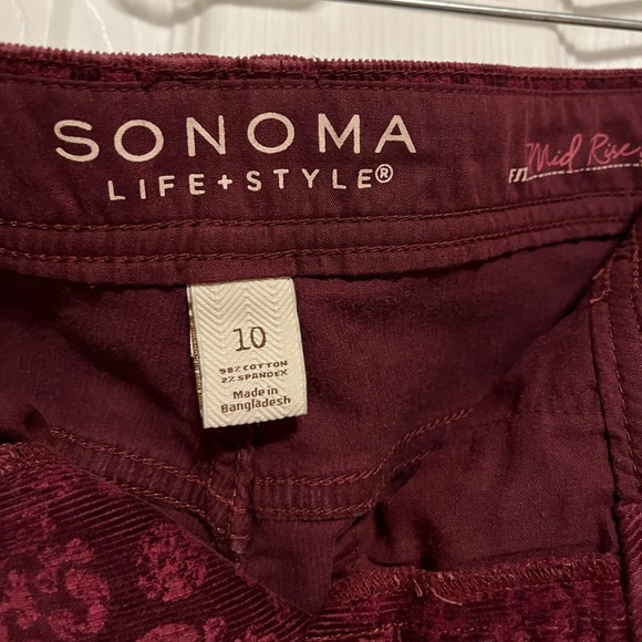 Burgundy corduroy print mini skirt - Picture 2 of 8